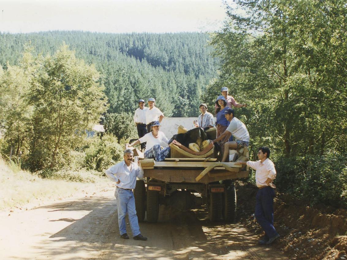 Equipo a cargo del traslado del wampo